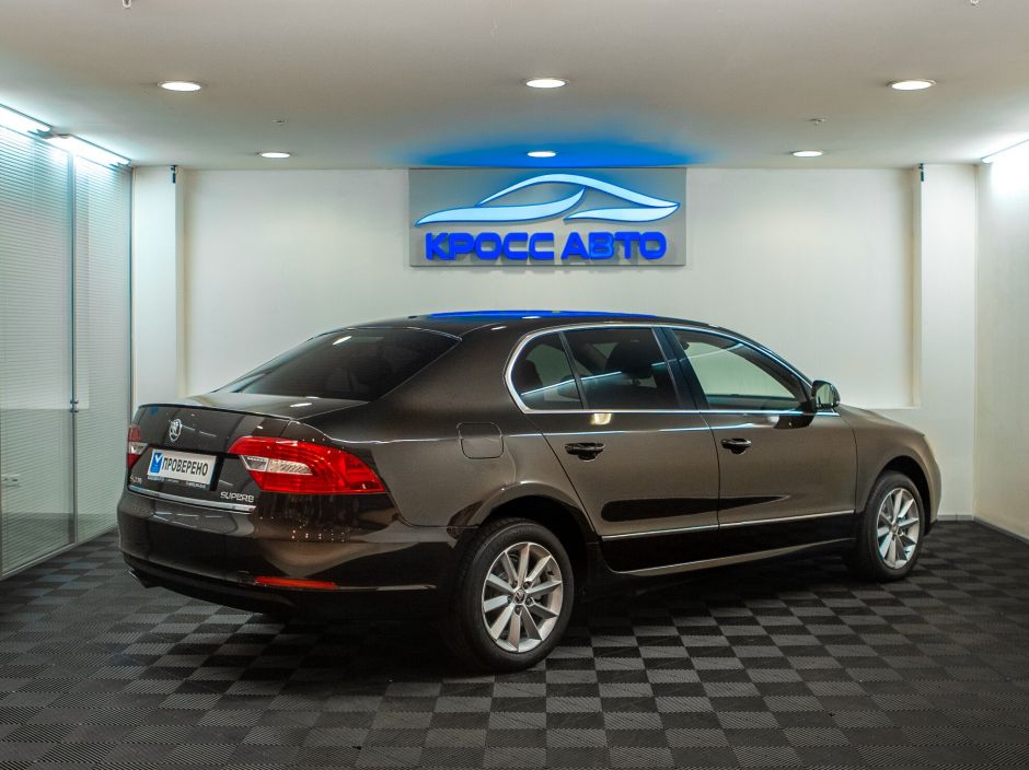 Skoda Superb 1.8 РКПП, 2015, 153 249 км фото 2