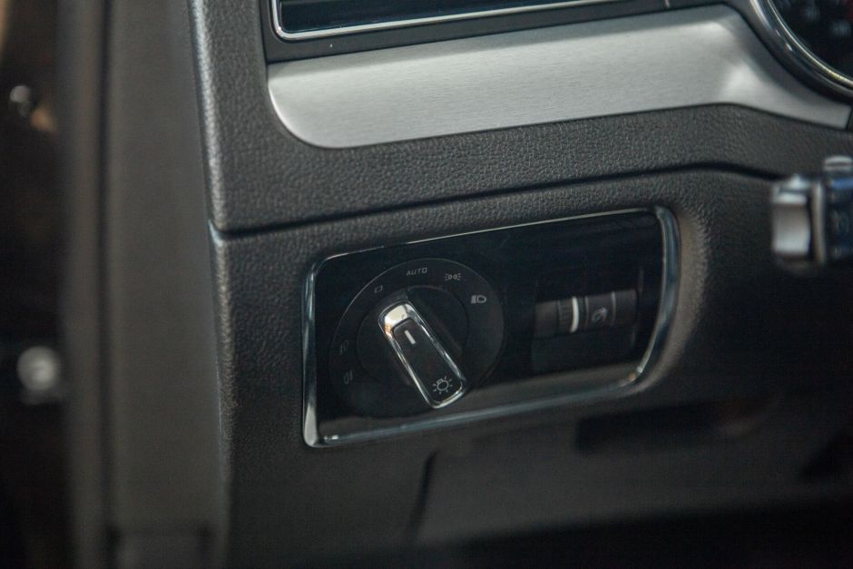 Skoda Superb 1.8 РКПП, 2015, 153 249 км фото 9