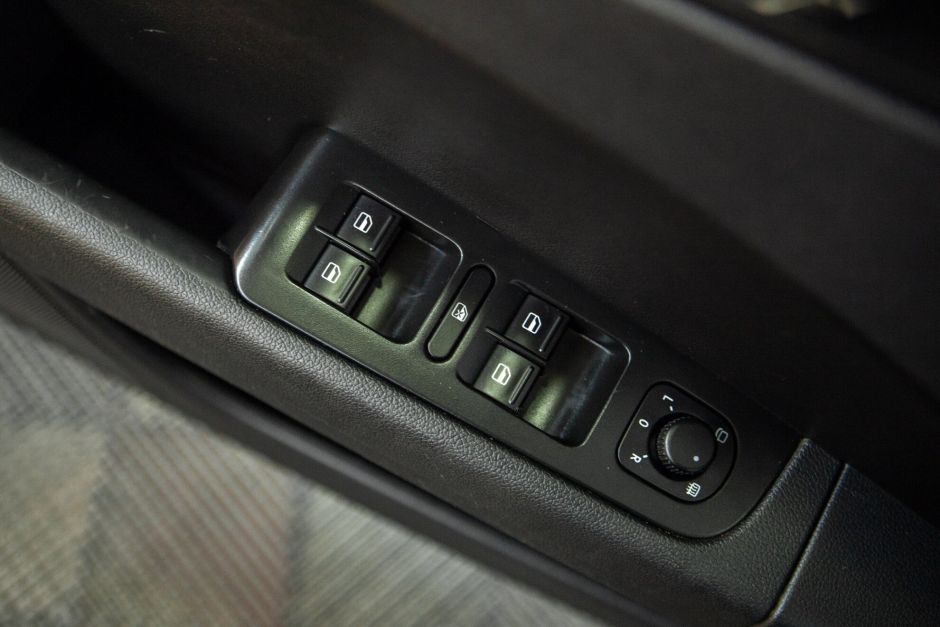 Skoda Superb 1.8 РКПП, 2015, 153 249 км фото 20