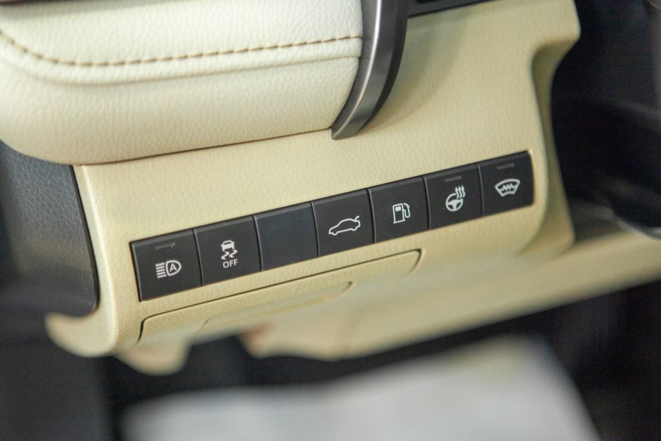 Toyota Camry 3.5 АКПП, 2018, 77 323 км фото 10