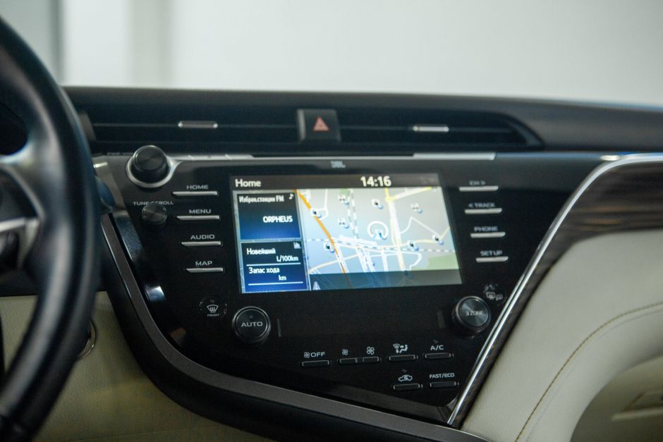 Toyota Camry 3.5 АКПП, 2018, 77 323 км фото 12