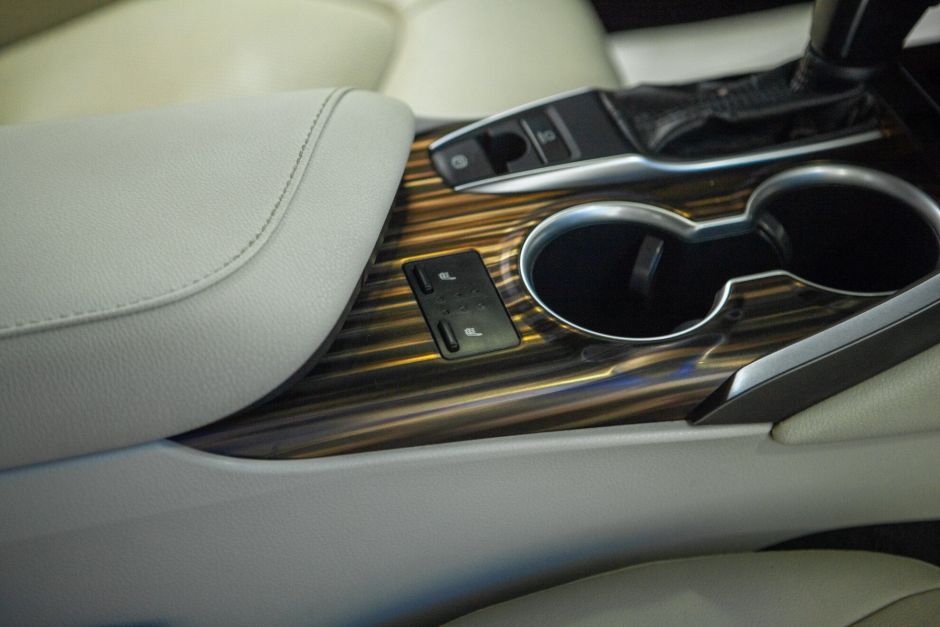 Toyota Camry 3.5 АКПП, 2018, 77 323 км фото 18