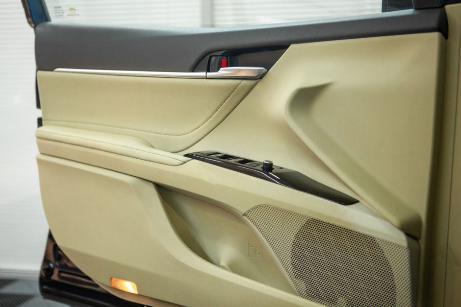 Toyota Camry 3.5 АКПП, 2018, 77 323 км фото 19