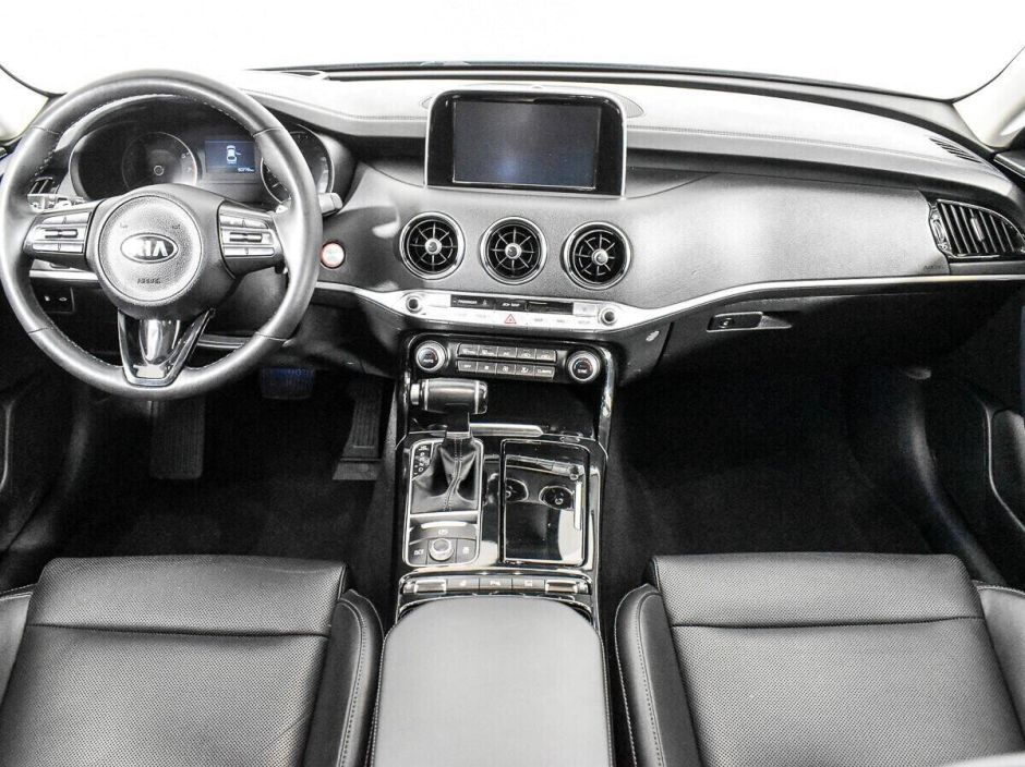 Kia Stinger 2.0 АКПП, 2021, 35 000 км фото 5
