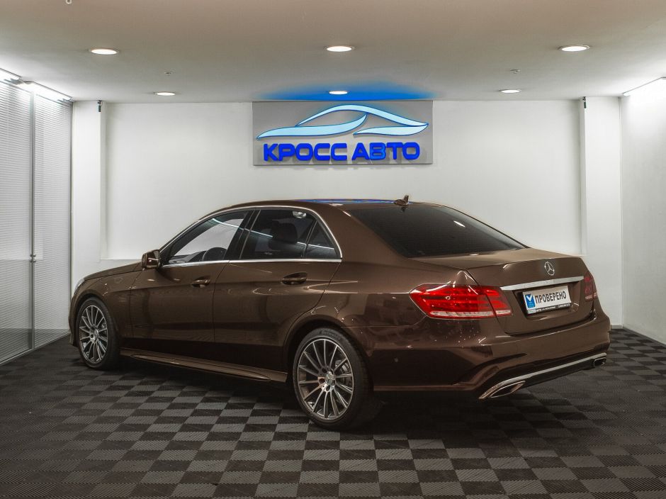 Mercedes-Benz E-Класс 2.0 АКПП, 2013, 123 232 км фото 4