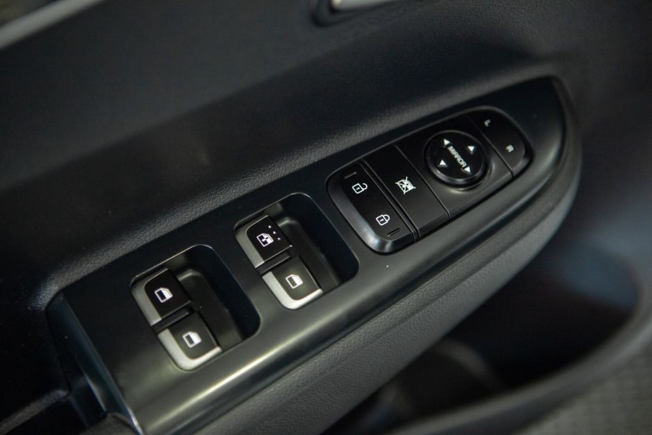 Kia Rio 1.6 АКПП, 2019, 67 258 км фото 21