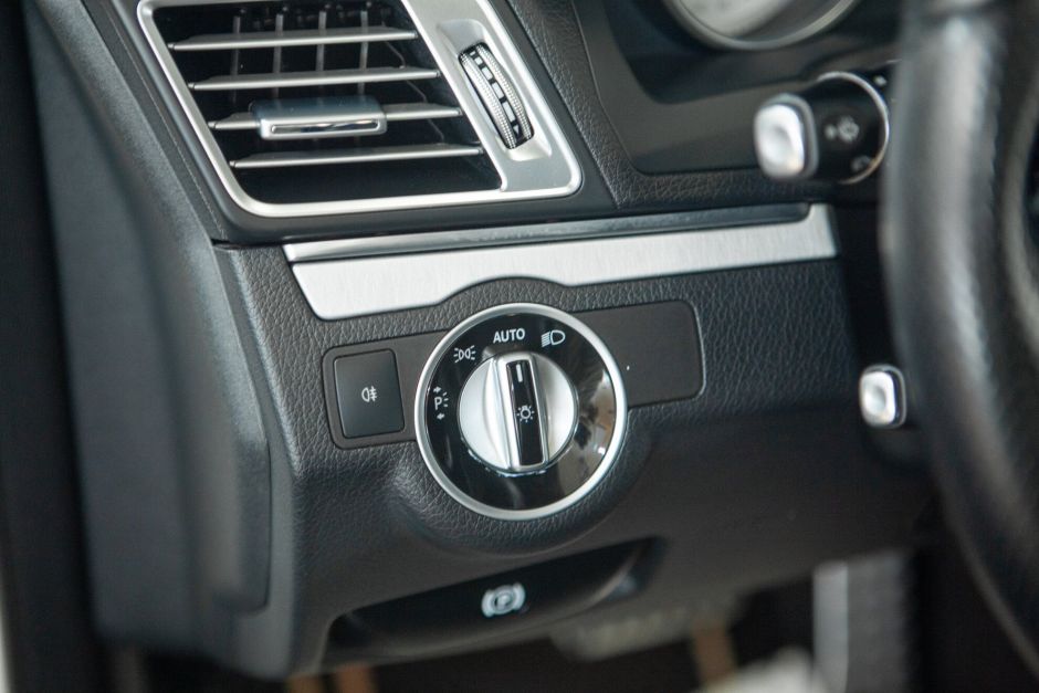 Mercedes-Benz E-Класс 2.0 АКПП, 2014, 120 353 км фото 9