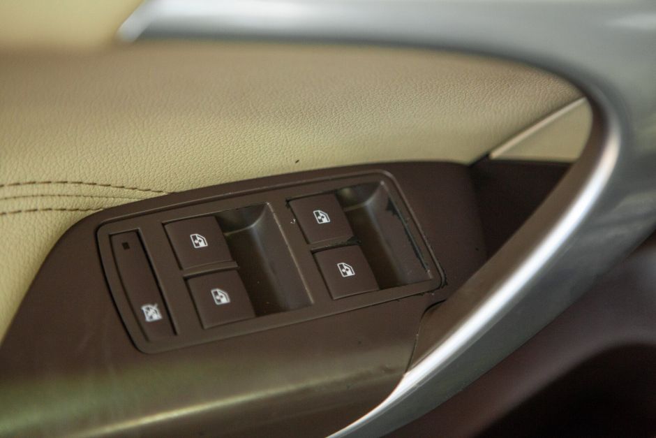 Opel Insignia 2.0 АКПП, 2009, 168 258 км фото 17