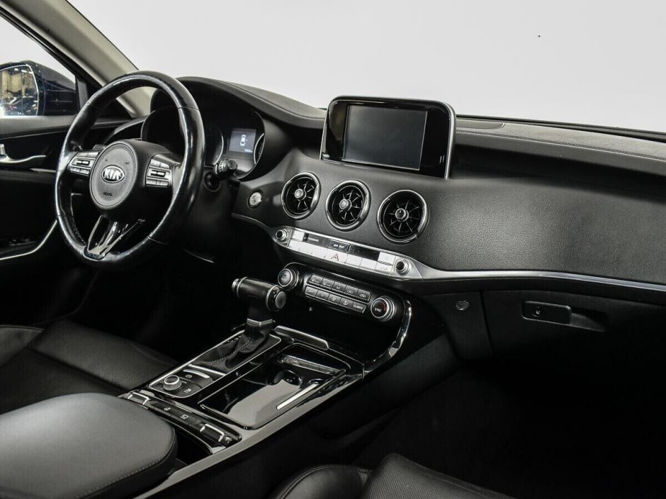 Kia Stinger 2.0 АКПП, 2017, 86 000 км фото 8