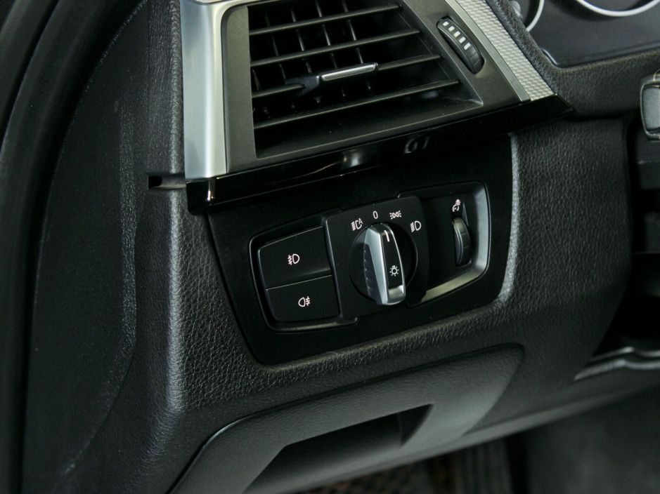 BMW 3 серии 2.0 АКПП, 2016, 169 055 км фото 9