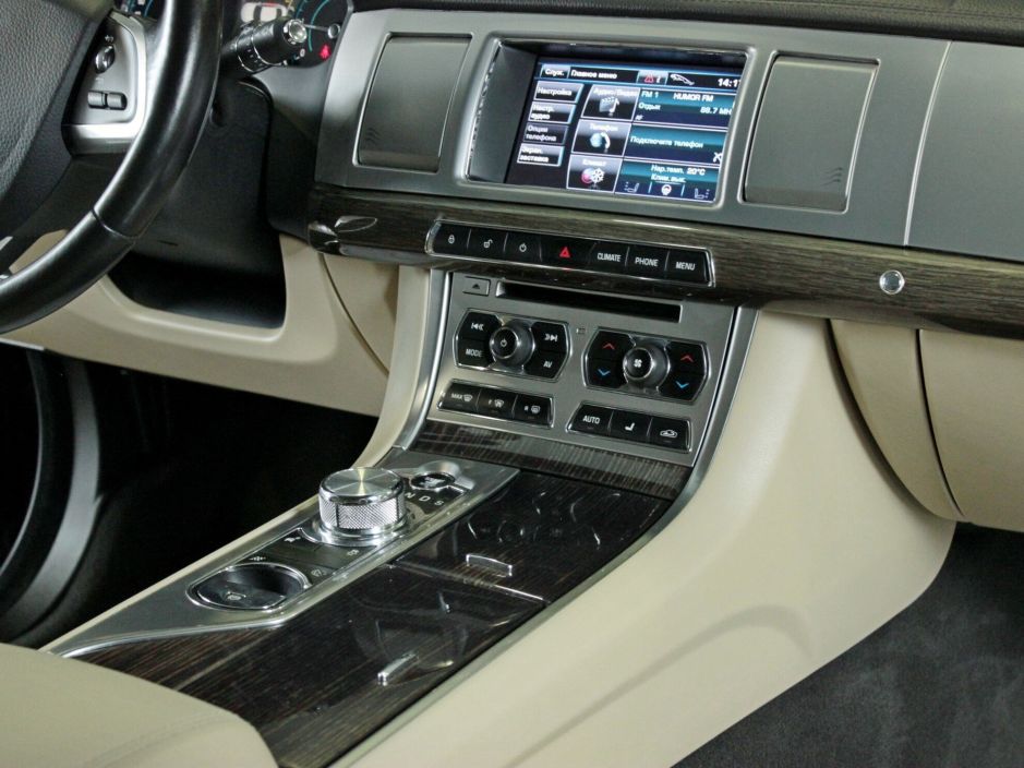 Jaguar XF 3.0 АКПП, 2013, 97 025 км фото 8
