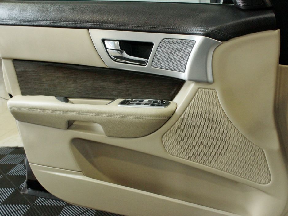 Jaguar XF 3.0 АКПП, 2013, 97 025 км фото 14