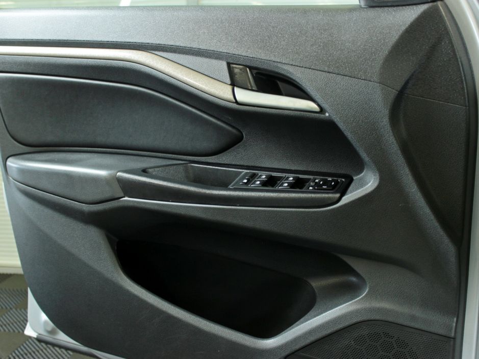 LADA (ВАЗ) Vesta 1.8 РКПП, 2018, 73 125 км фото 7