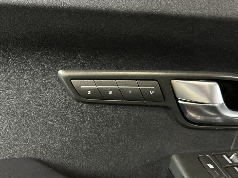 Land Rover Range Rover Evoque 2.2 АКПП, 2012, 108 778 км фото 12