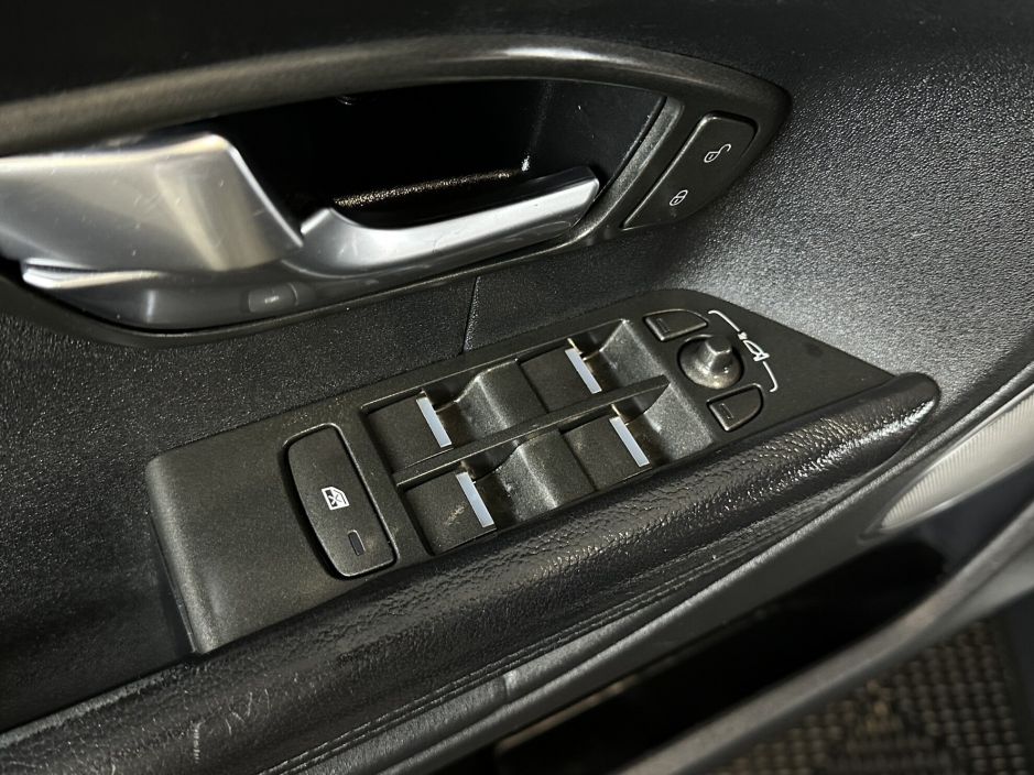 Land Rover Range Rover Evoque 2.2 АКПП, 2012, 108 778 км фото 11