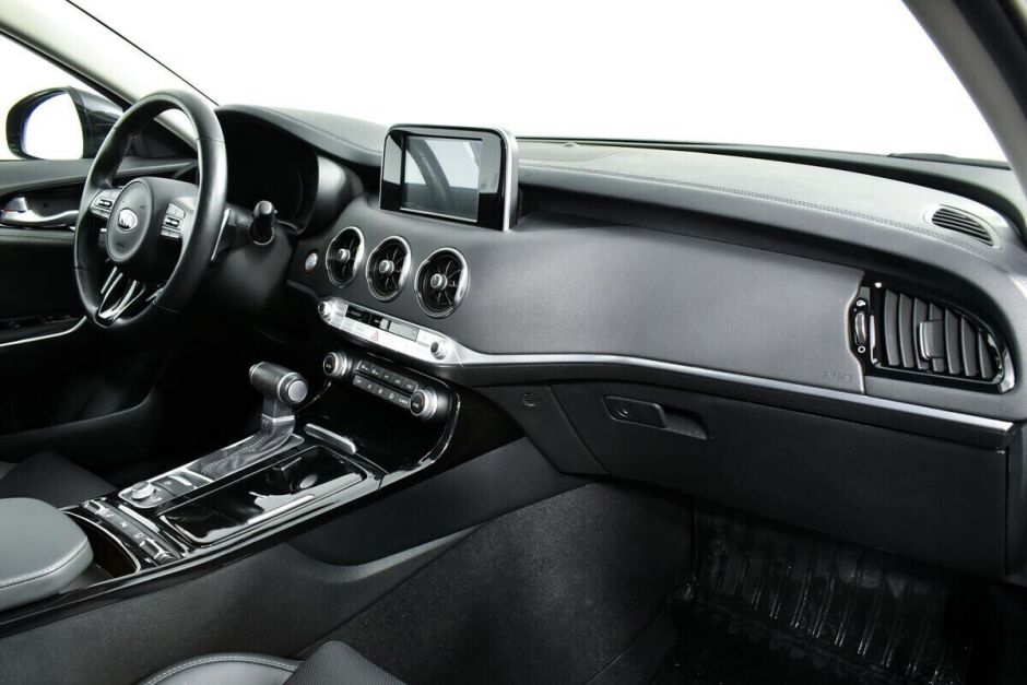Kia Stinger 2.0 АКПП, 2020, 39 000 км фото 8