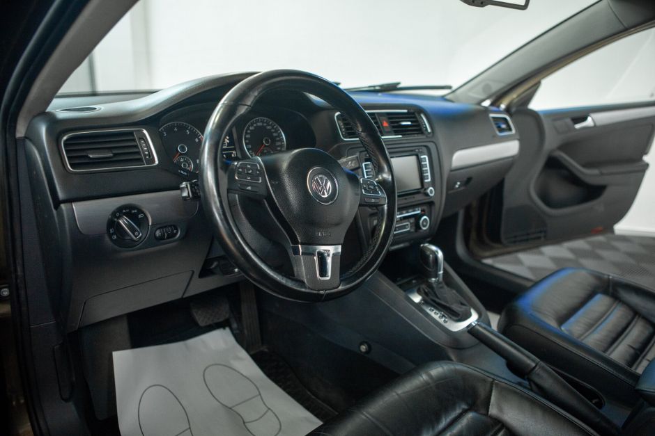 Volkswagen Jetta 1.4 РКПП, 2011, 144 571 км фото 13