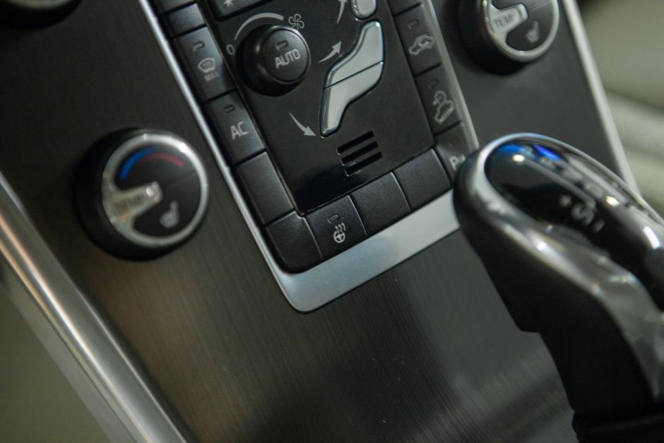 Volvo XC60 2.4 АКПП, 2013, 141 136 км фото 11