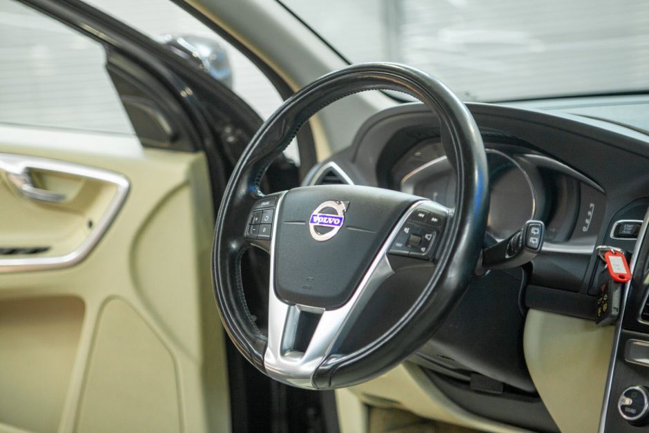 Volvo XC60 2.4 АКПП, 2013, 141 136 км фото 12