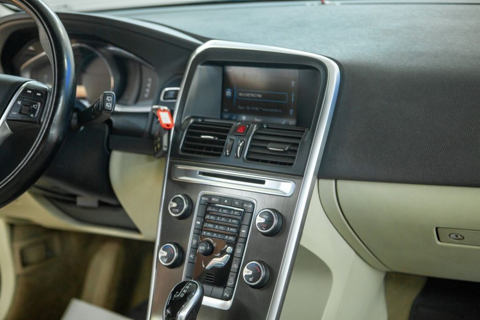 Volvo XC60 2.4 АКПП, 2013, 141 136 км фото 14