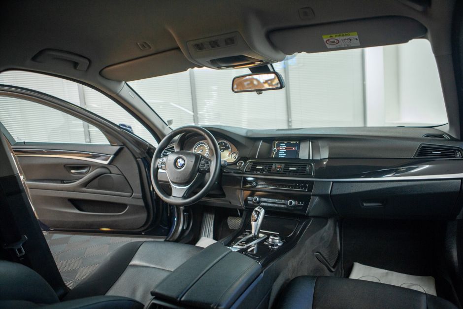 BMW 5 серии 2.0 АКПП, 2014, 122 323 км фото 5