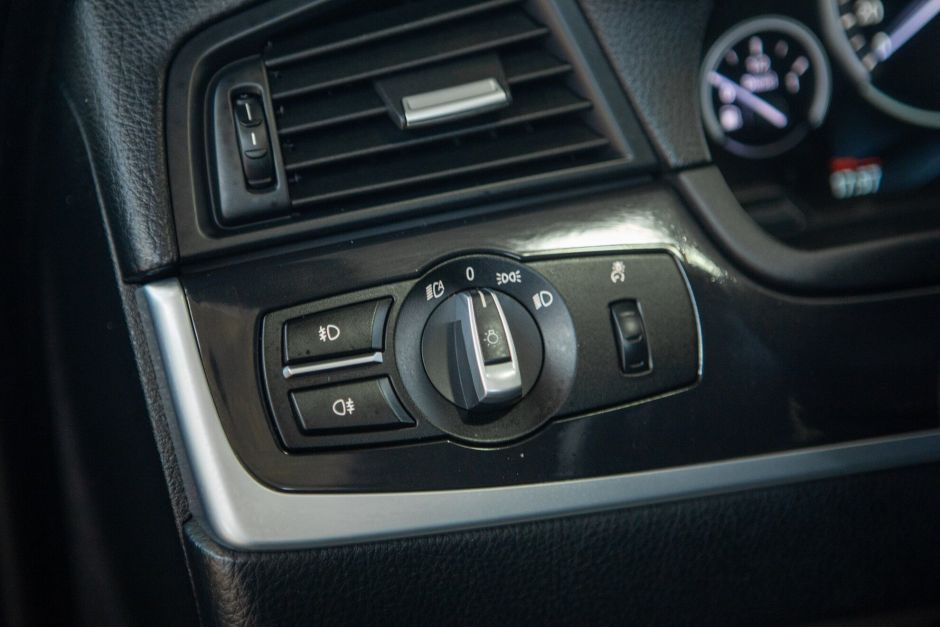 BMW 5 серии 2.0 АКПП, 2014, 122 323 км фото 8