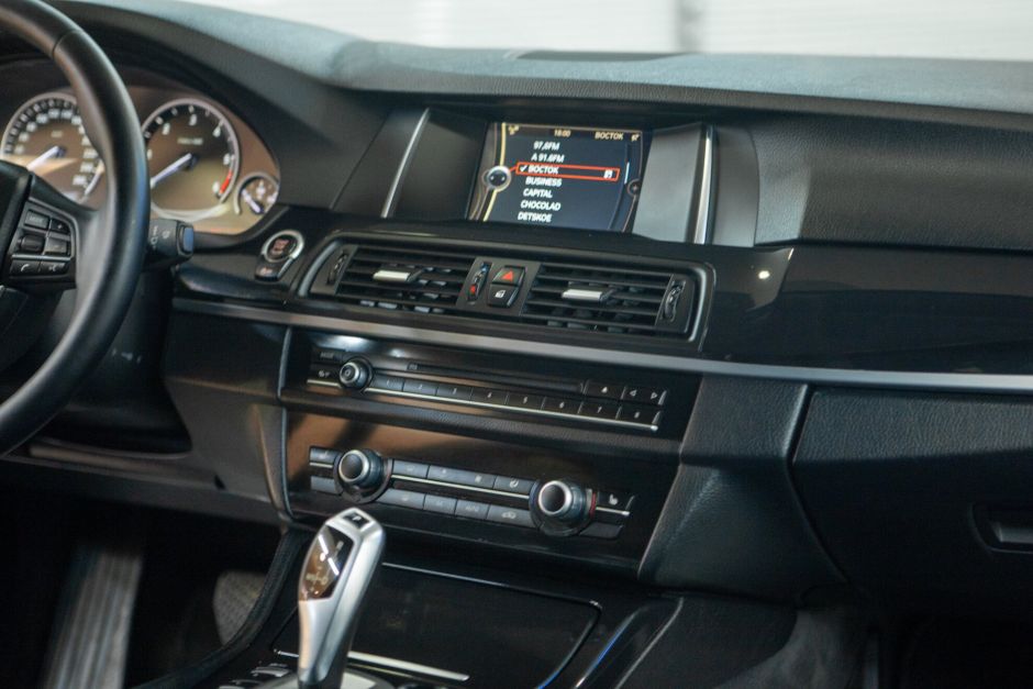 BMW 5 серии 2.0 АКПП, 2014, 122 323 км фото 14