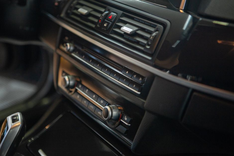 BMW 5 серии 2.0 АКПП, 2014, 122 323 км фото 15