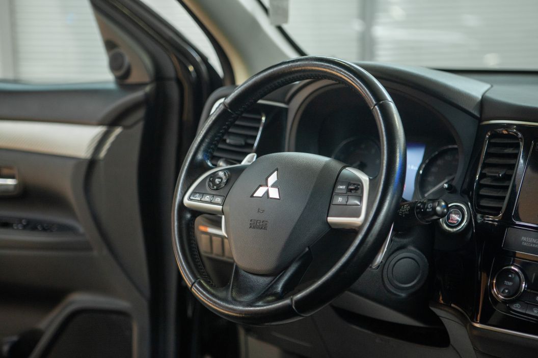 Mitsubishi Outlander 2.4 CVT, 2014, 141 312 км фото 7