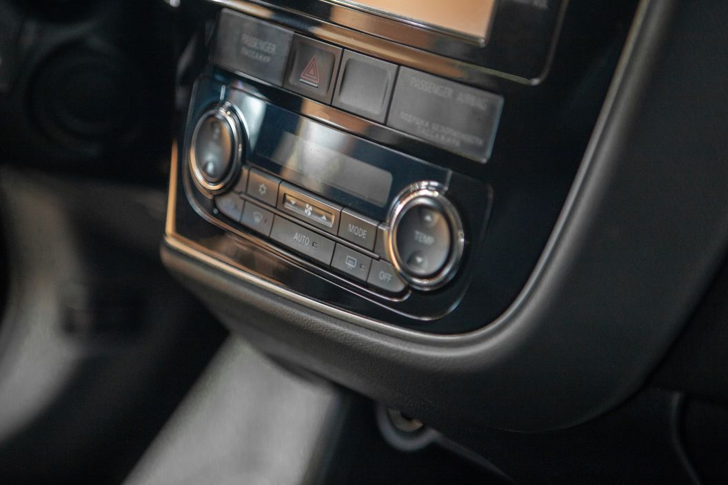 Mitsubishi Outlander 2.4 CVT, 2014, 141 312 км фото 12