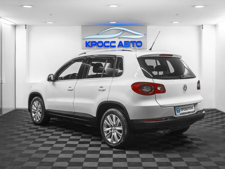 Volkswagen Tiguan 2.0 АКПП, 2009, 141 423 км фото 4
