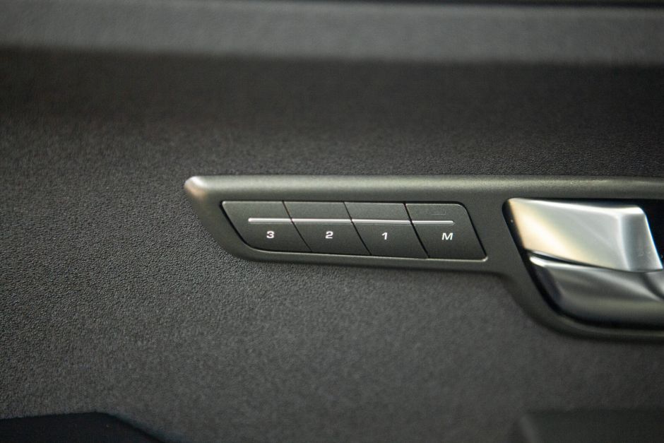 Land Rover Range Rover Evoque 2.2 АКПП, 2011, 109 814 км фото 16