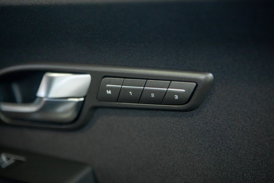 Land Rover Range Rover Evoque 2.2 АКПП, 2011, 109 814 км фото 17