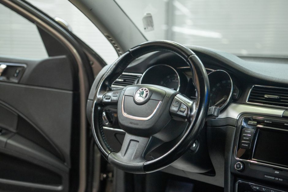 Skoda Superb 1.8 РКПП, 2010, 152 258 км фото 12