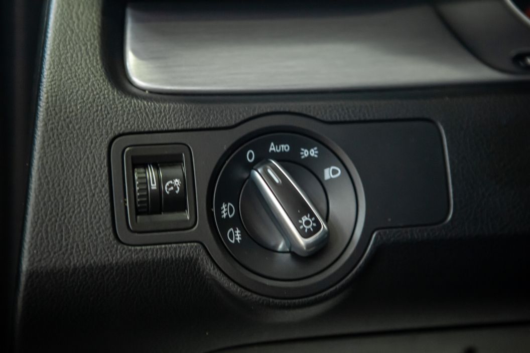 Volkswagen Passat 1.8 РКПП, 2014, 149 134 км фото 11