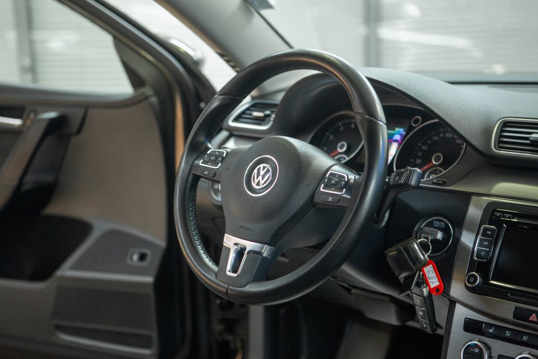 Volkswagen Passat 1.8 РКПП, 2014, 149 134 км фото 7