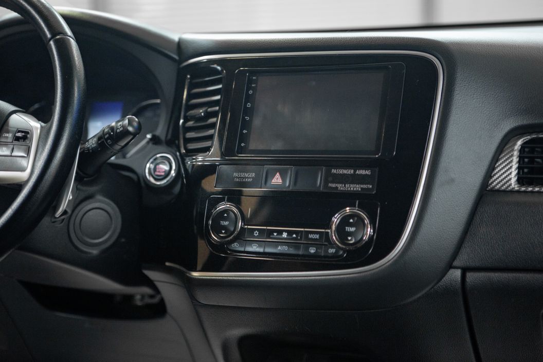 Mitsubishi Outlander 2.4 CVT, 2012, 154 303 км фото 10