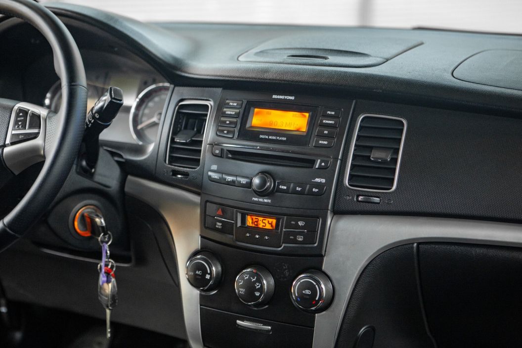 SsangYong Actyon 2.0 АКПП, 2011, 136 994 км фото 8