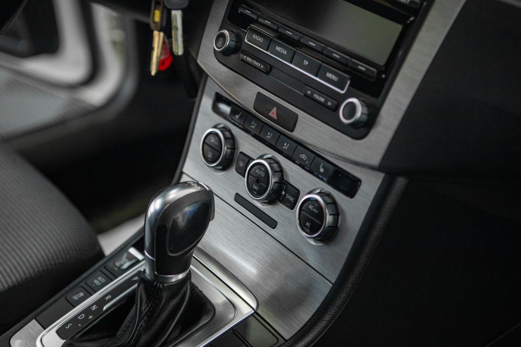 Volkswagen Passat 1.8 РКПП, 2011, 157 286 км фото 10