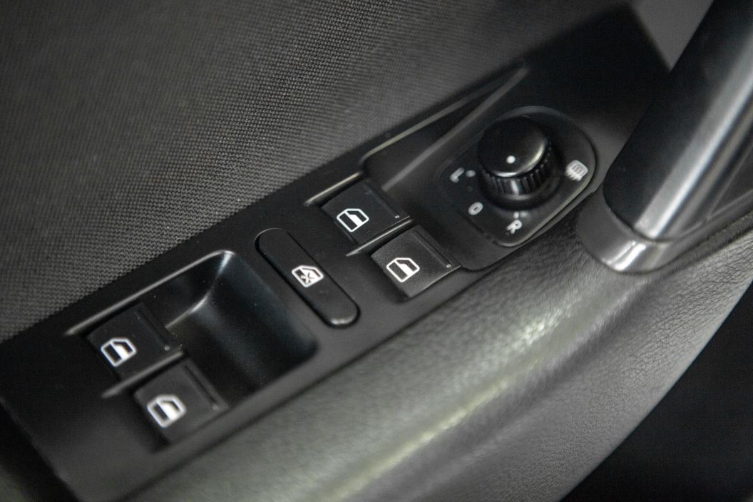 Volkswagen Passat 1.8 РКПП, 2011, 157 286 км фото 12