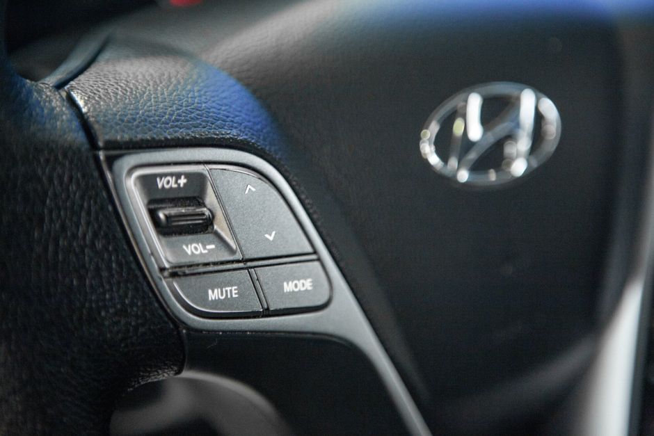 Hyundai Santa Fe 2.2 АКПП, 2012, 135 228 км фото 10