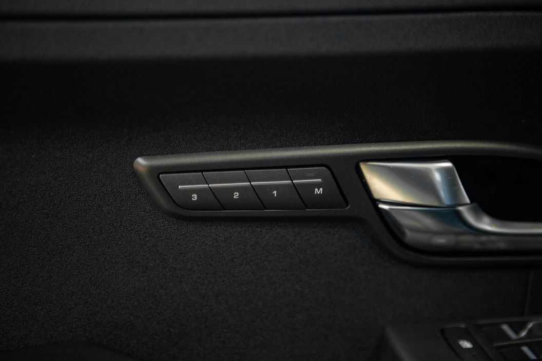 Land Rover Range Rover Evoque 2.2 АКПП, 2012, 155 354 км фото 12