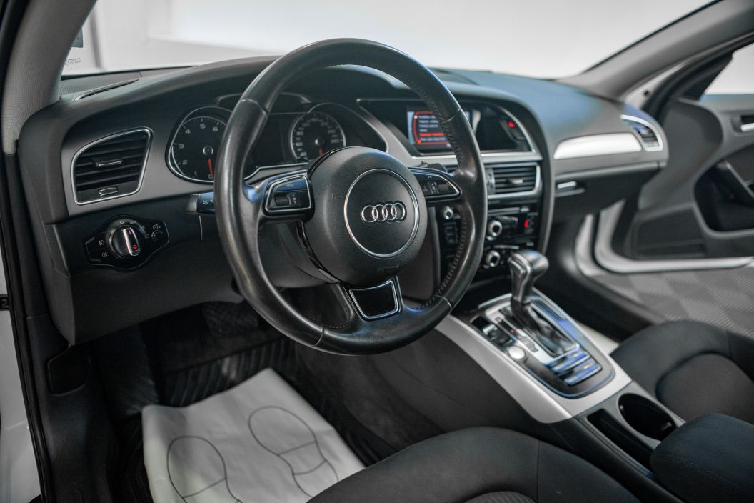 Audi A4 1.8 CVT, 2012, 159 886 км фото 6