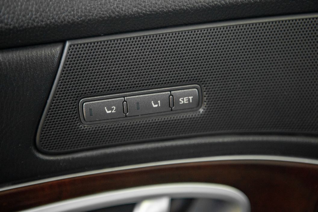 Infiniti Q70 2.5 АКПП, 2015, 104 312 км фото 15