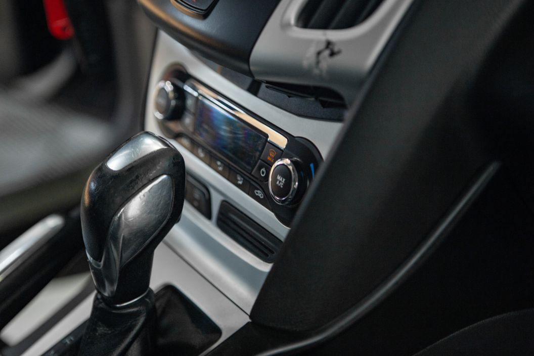 Ford Focus 1.6 РКПП, 2012, 141 232 км фото 13