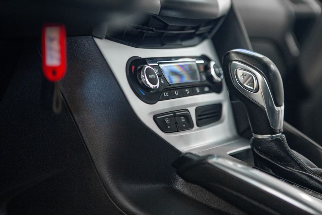 Ford Focus 1.6 РКПП, 2012, 141 232 км фото 12