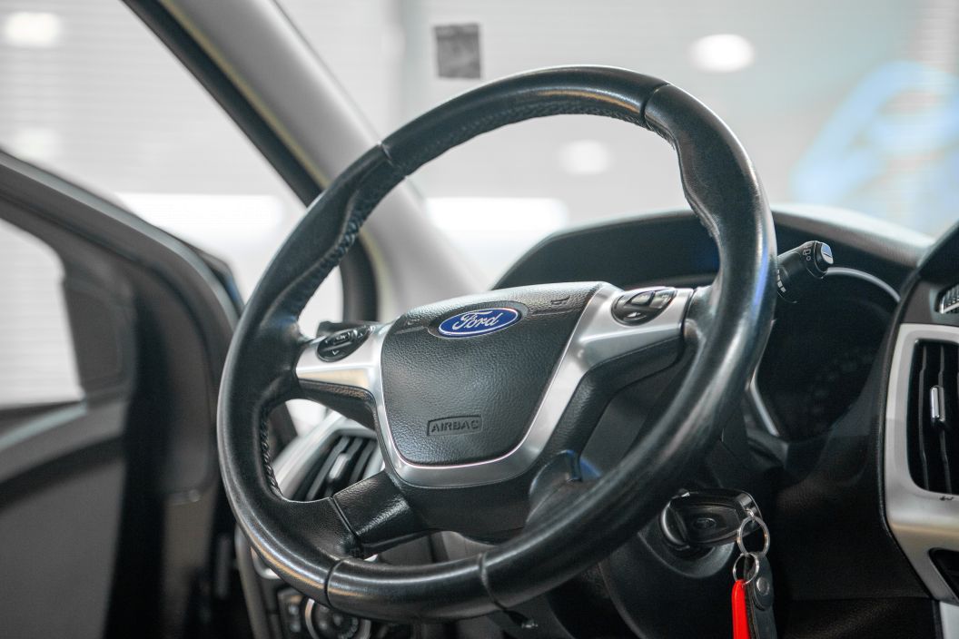 Ford Focus 1.6 РКПП, 2012, 141 232 км фото 7