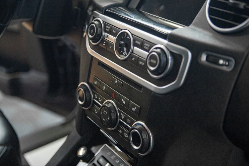 Land Rover Discovery 3.0 АКПП, 2014, 135 340 км фото 14