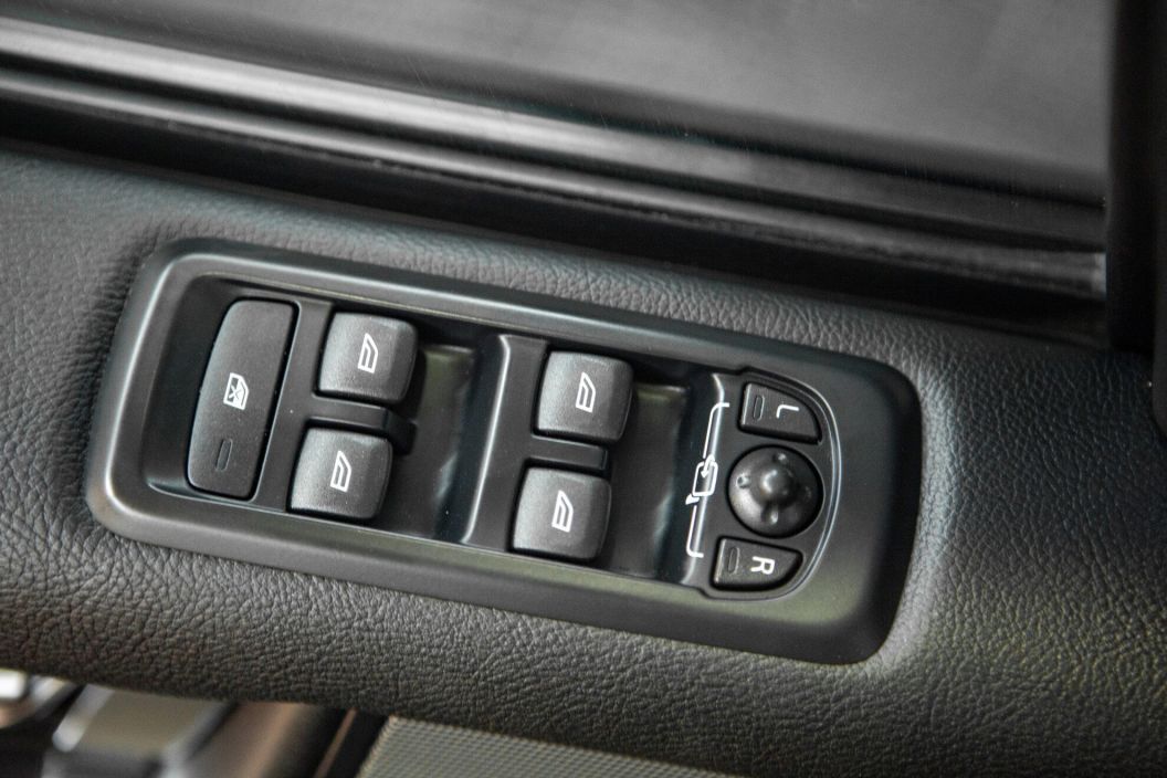 Land Rover Discovery 3.0 АКПП, 2014, 135 340 км фото 16