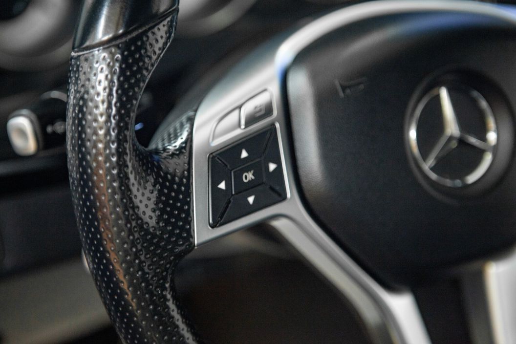 Mercedes-Benz E-класс 2.0 АКПП, 2013, 136 700 км фото 8